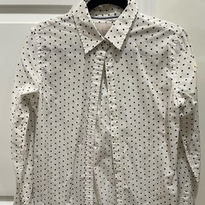 White button up shirt with blue polka dots 💙